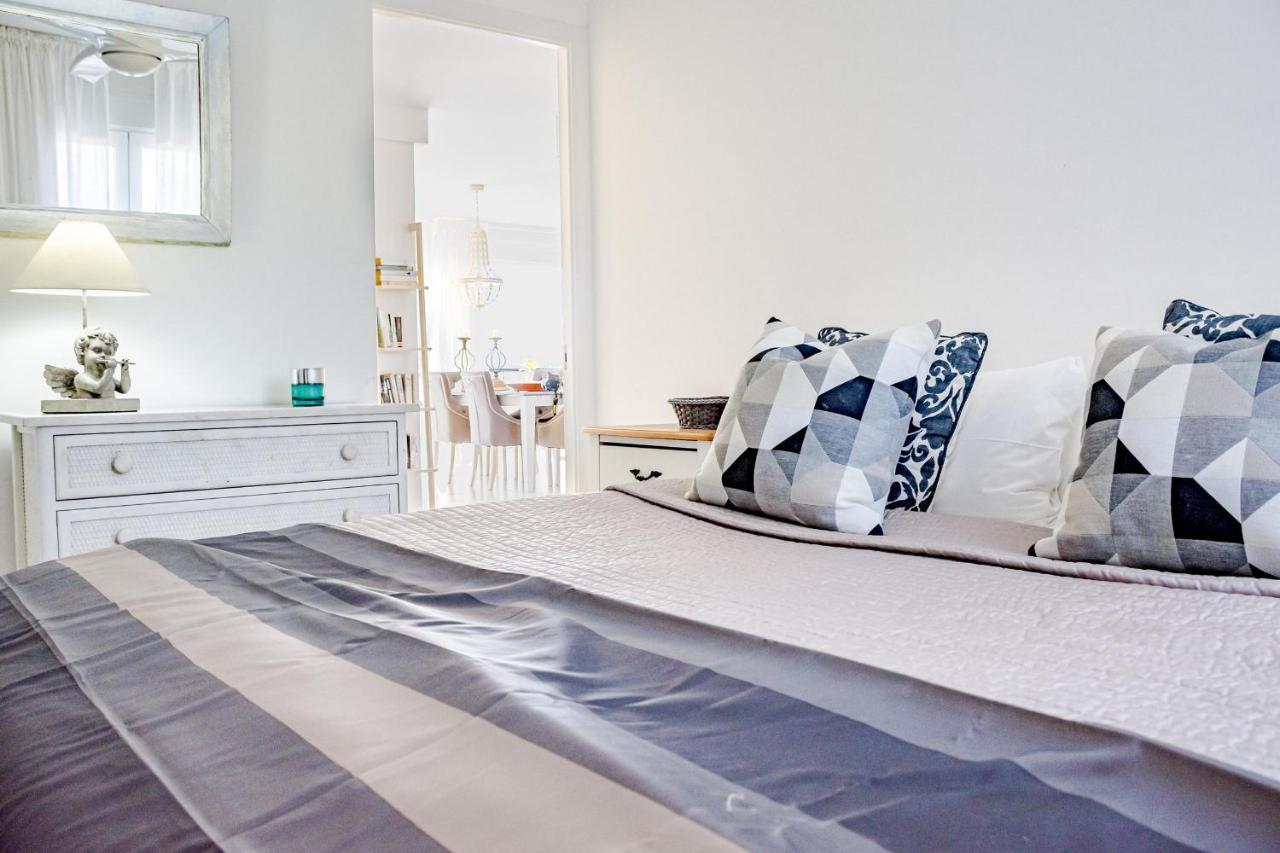 CP - Modern Beachside Apartment in Estepona Exterior foto